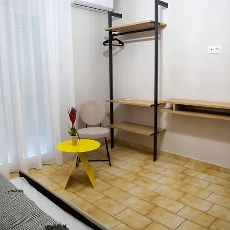 Minimal House Paralía